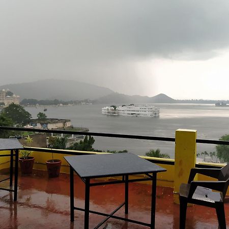 Hotel Lake Star Udajpur Exteriér fotografie