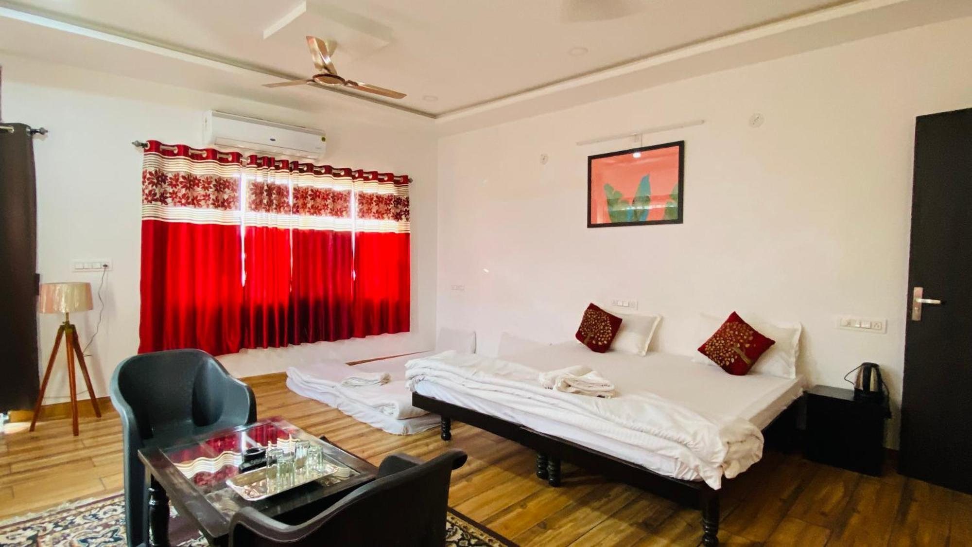 Hotel Lake Star Udajpur Exteriér fotografie